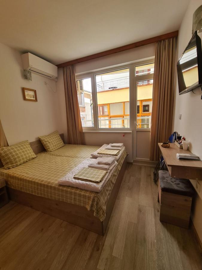 Guest Kostovi Homestay *